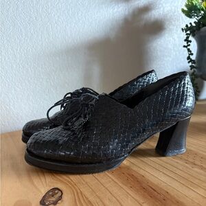 Vintage woven leather mary jane heels